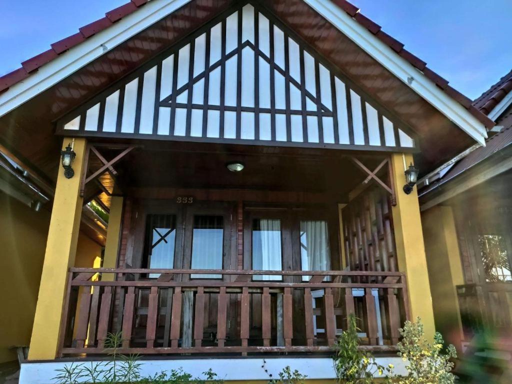 Golden Hotel Dondet Muang Không Екстериор снимка