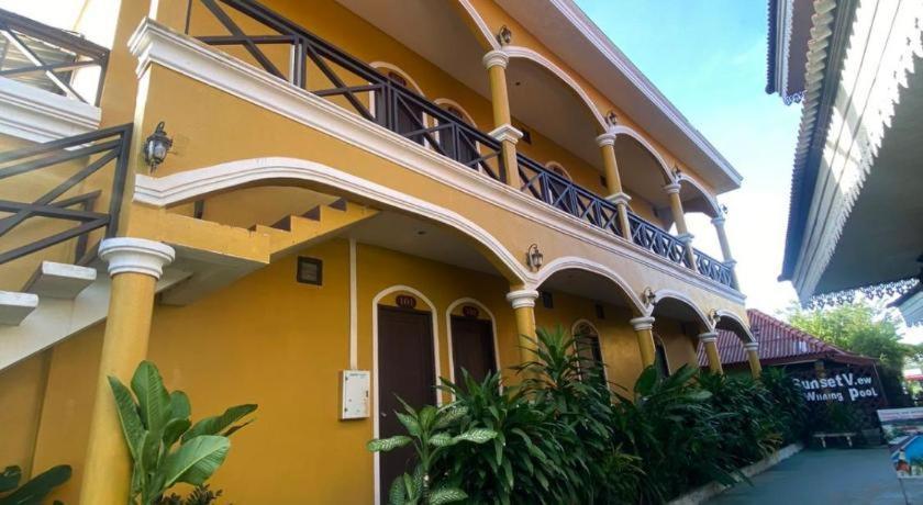 Golden Hotel Dondet Muang Không Екстериор снимка