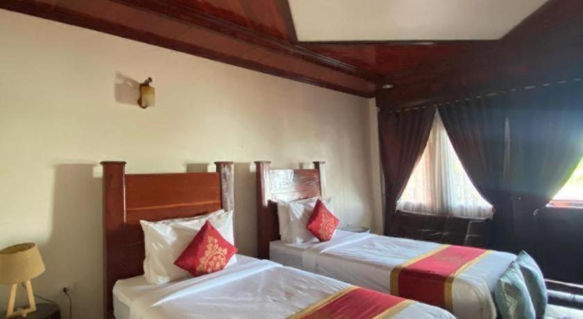 Golden Hotel Dondet Muang Không Екстериор снимка