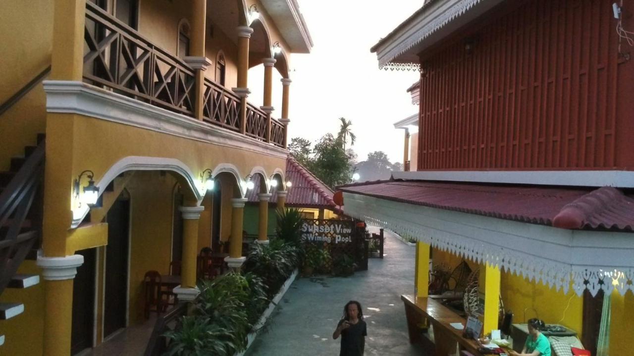 Golden Hotel Dondet Muang Không Екстериор снимка